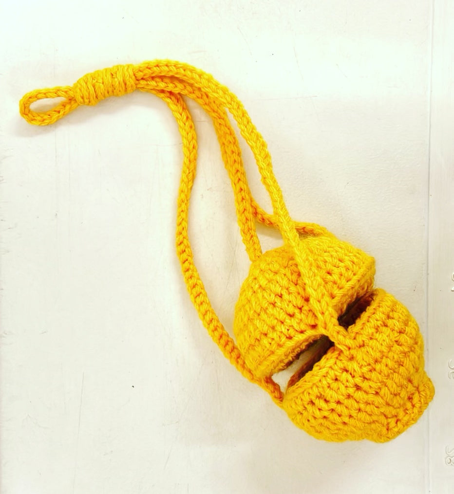 Crochet censor